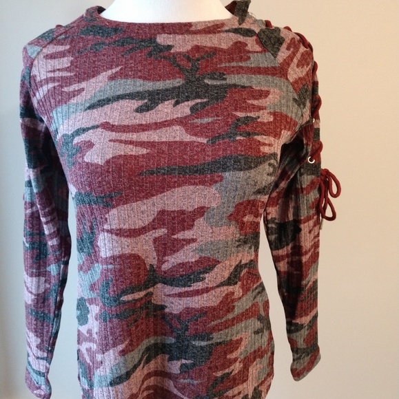 Burgundy Camouflage Long Sleeve • - Picture 2 of 8